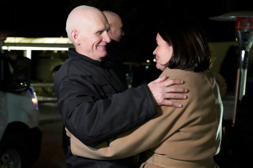 Lukashenko frees Nobel winner Bialiatski and key Belarus opposition figures in deal with US