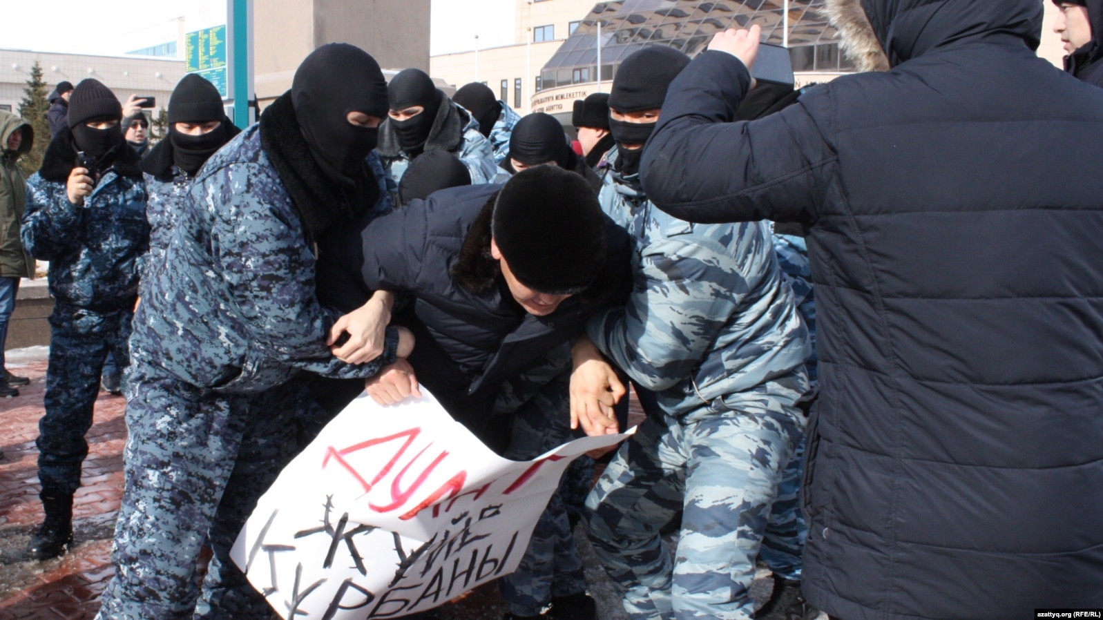 Detentions, cordon, blocked streets. March 1 in Kazakhstan