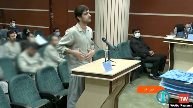Lawyer Of Executed Iranian Protester Sentenced To 6 Years For 'Propaganda Against The Regime'