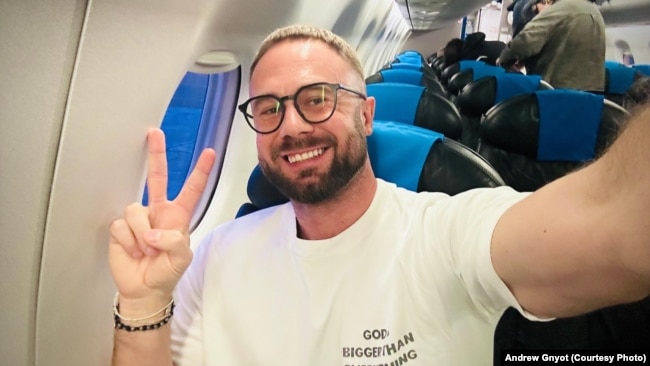 Freed Belarusian Activist Thanks Tsikhanouskaya For Aiding Release