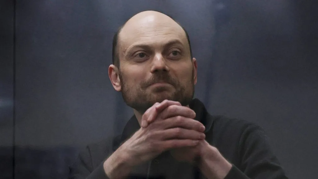 Vladimir Kara-Murza: Fears for Russian activist after secretive jail move
