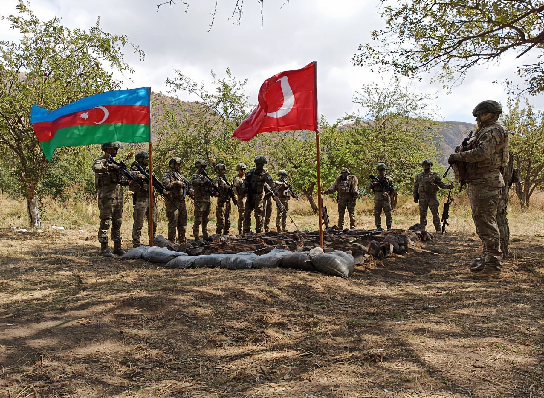Azerbaijani military personnel participate in exercises in Turkey.