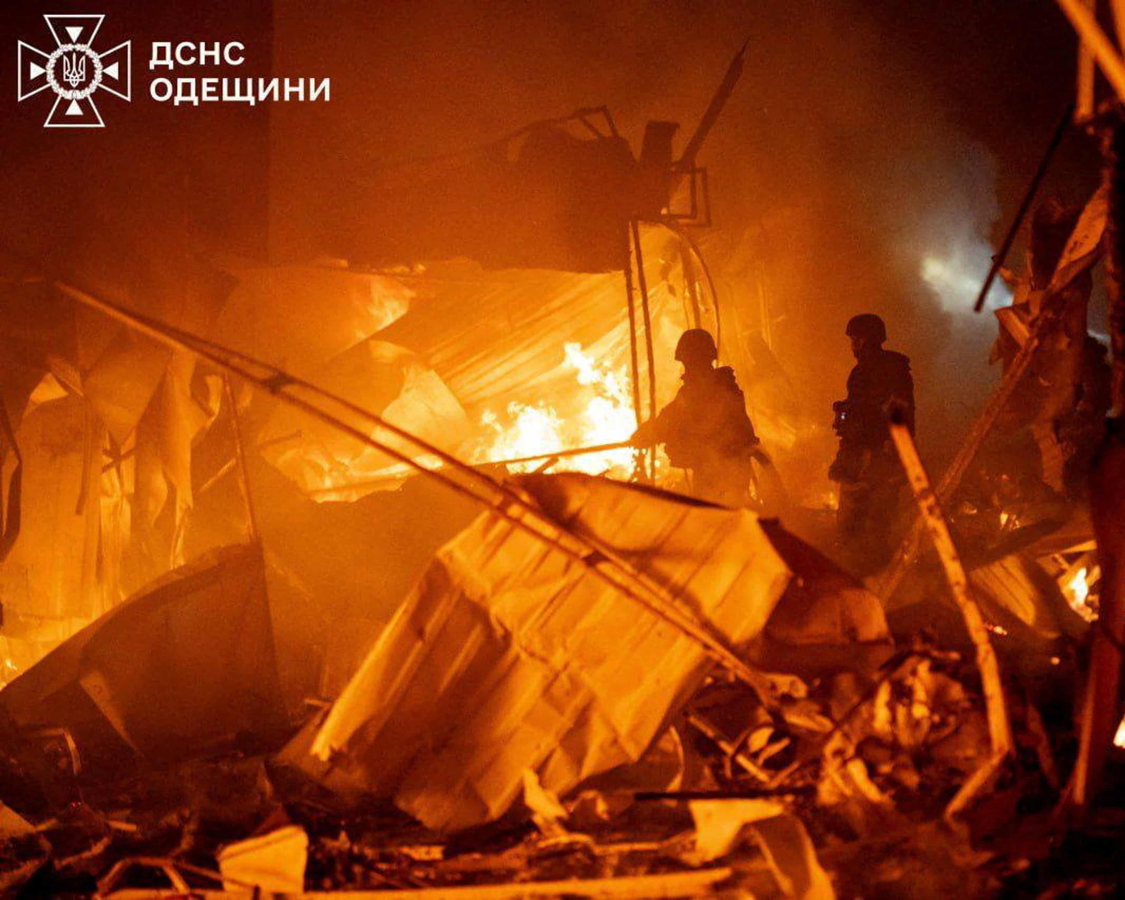 Nearly 300,000 people in Ukrainian city of Odesa without power or water after Russian drone strikes - Europe live