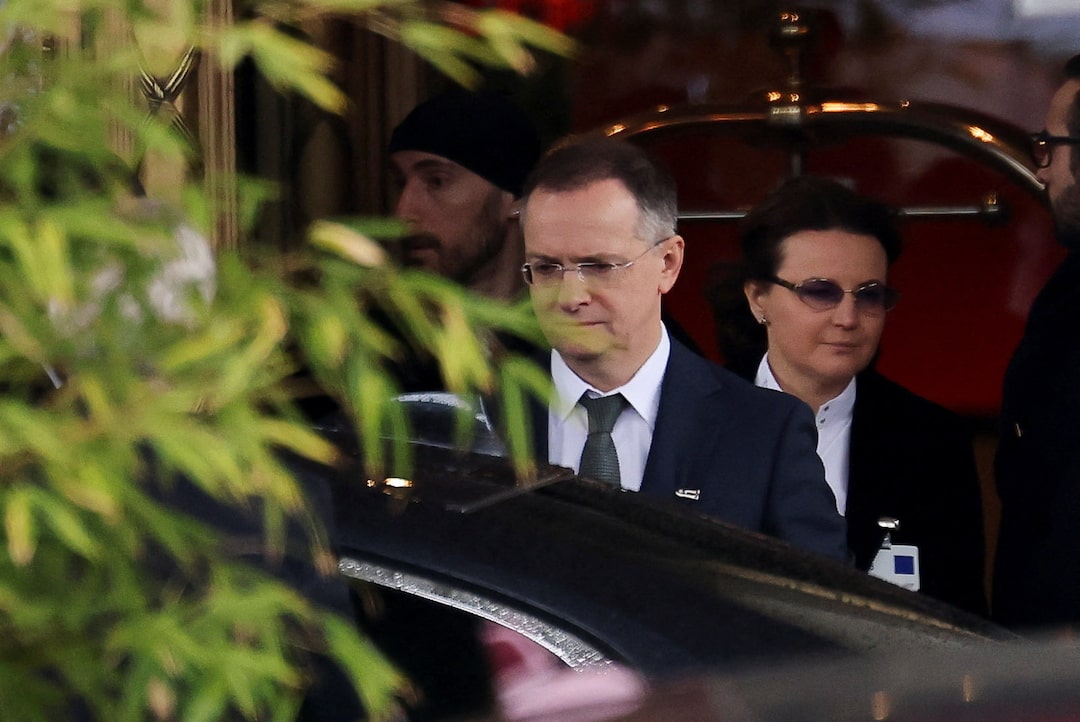 'Difficult' Ukraine peace talks end after Zelenskiy says Russia stalling