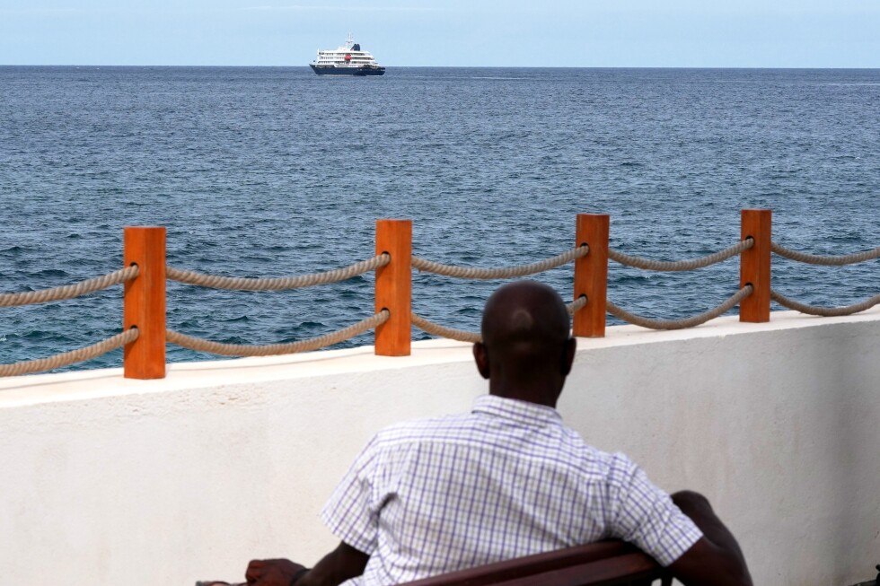 Patients from cruise ship hantavirus outbreak flown to Europe for treatment as vessel heads to Canary Islands