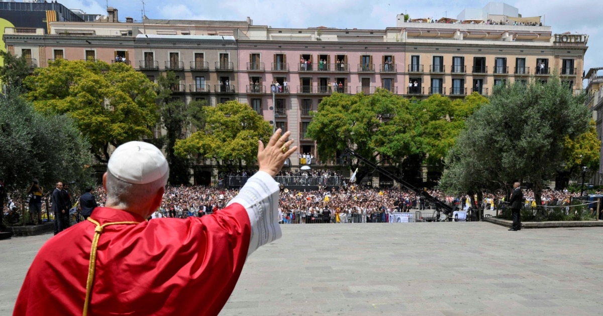 Pope Addresses Barcelona Crowd in Catalan, Emphasizes Diversity and Concern for Migrants and Abuse Survivors