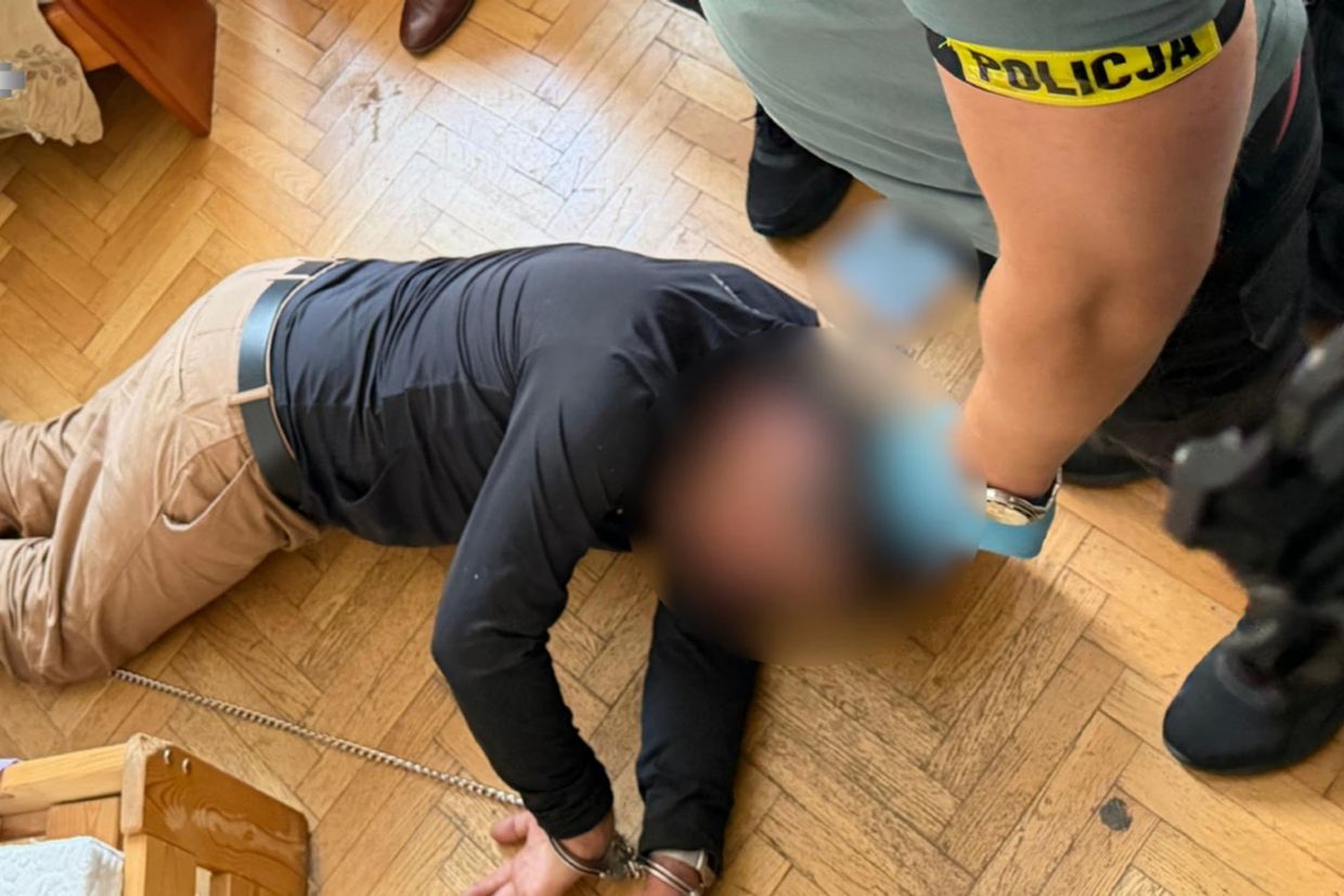 Man carrying Georgian passport detained in Poland on suspicion of murdering Russian satirical artist Robert Kuzovkov