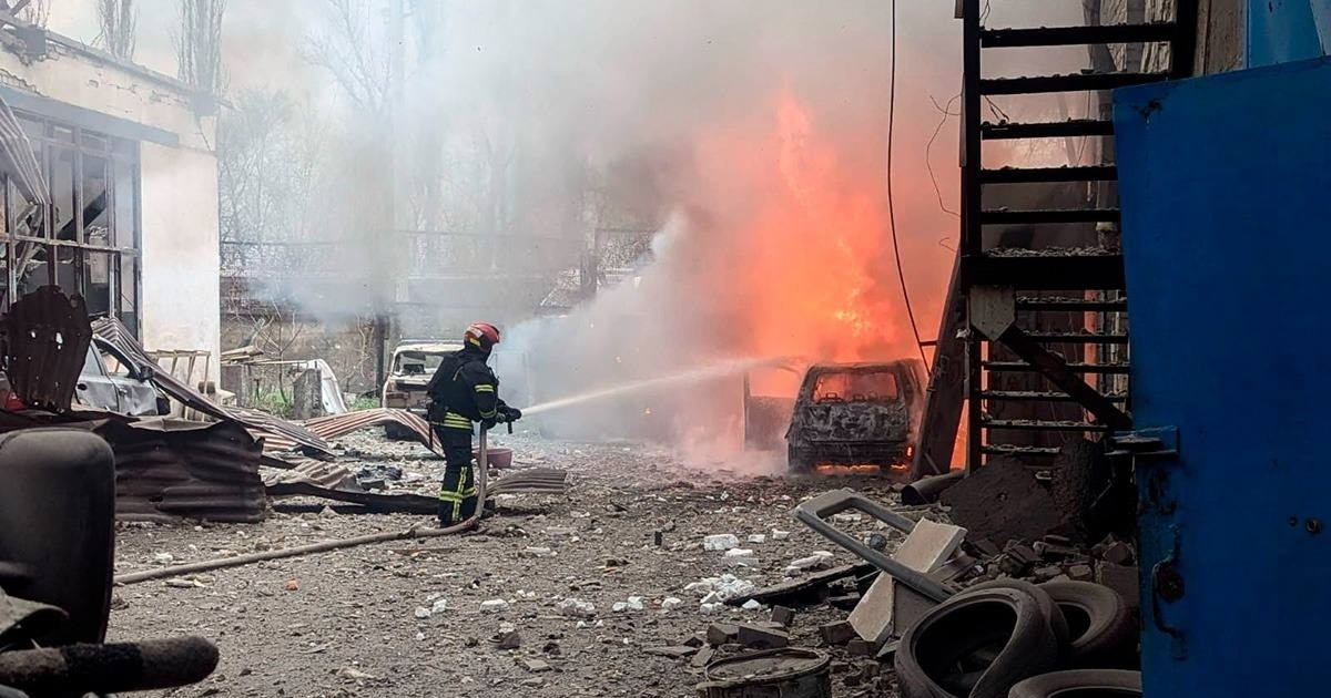 Missile strike on Kryvyi Rih kills at least three, wounds 23, local authorities say