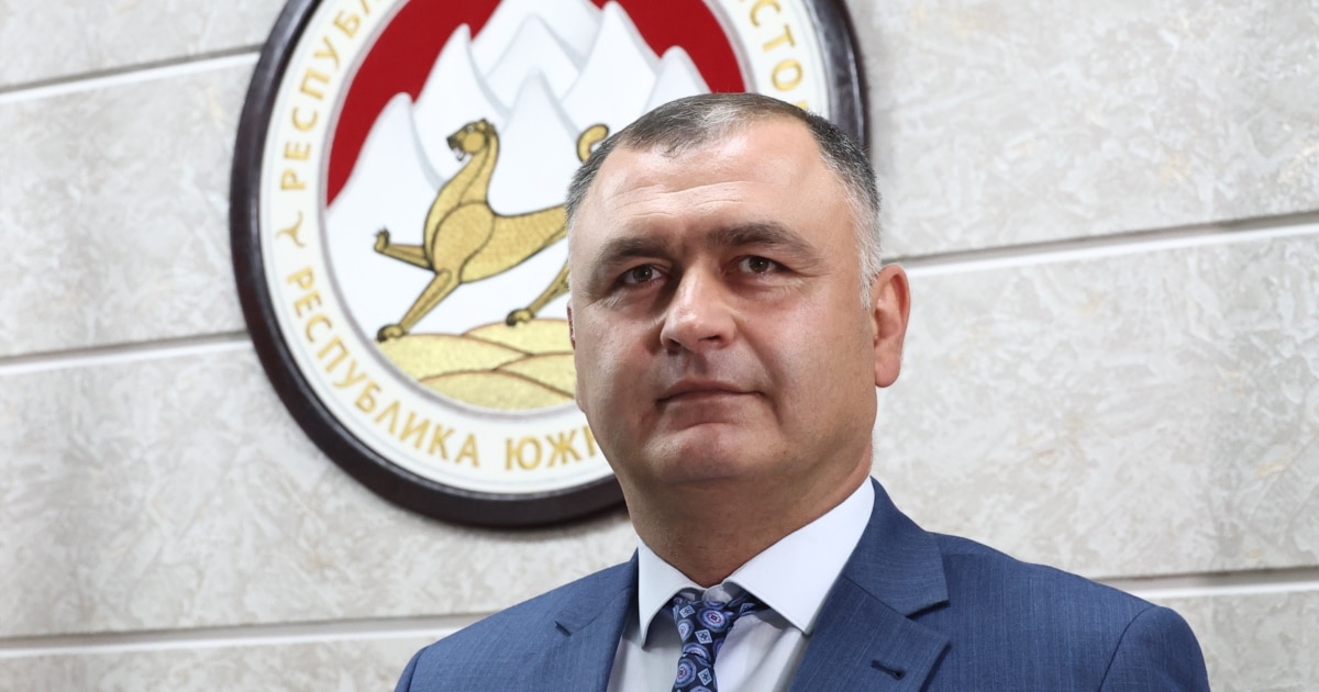 South Ossetia Leader Resigns to Join Putin's Administration; Moscow Official Appointed Acting Head
