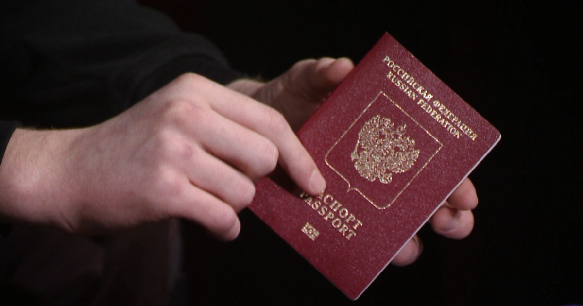Russian citizens abroad say fee hikes and bureaucracy make renouncing citizenship costly and slow