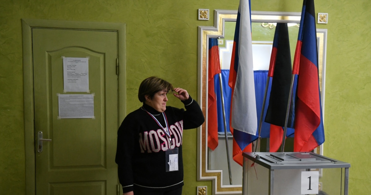 Public-sector employees across Russia report pressure to vote amid preparations for upcoming elections